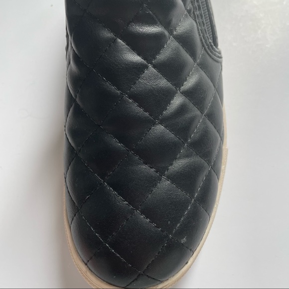 Trash sneakers size 8.5 - Picture 4 of 8